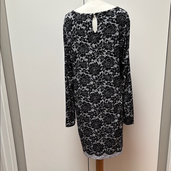Michael Kors Black and White Floral Dress - Picture 3 of 4